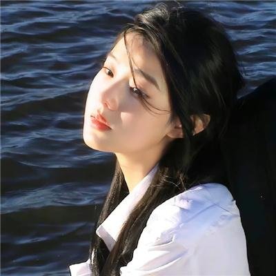 八彩林亚珍